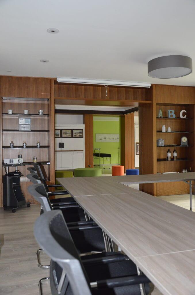 Durchgänge zwischen Seminarräumen